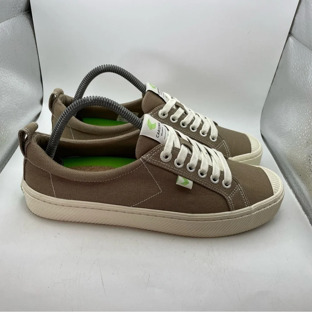 Cariuma OCA women’s brown sneakers size 9.5
